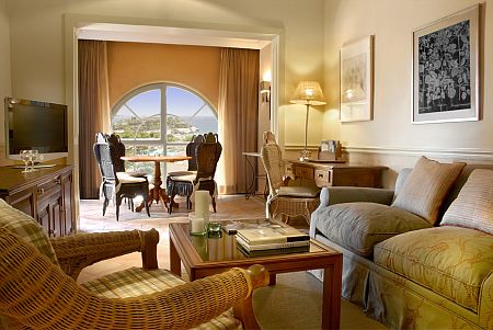 Bahia del Duque suite